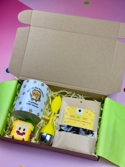 Cozy Sandwich & Tea Box